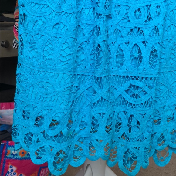 Lilly Pulitzer Foley dress with hand sewn lace - Picture 5 of 9